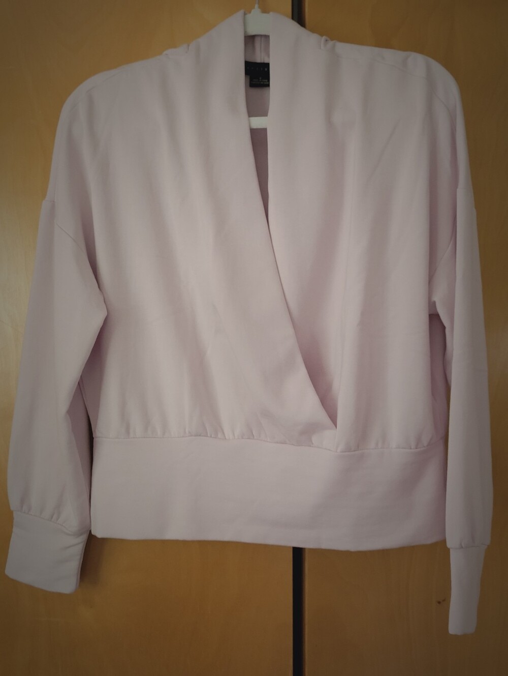 Sanctuary Open V Waisted Soft Sweatshurt Feel Top Size S  Never Worn